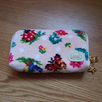 FILLER 하이 지 도트 무늬 편리 파우치