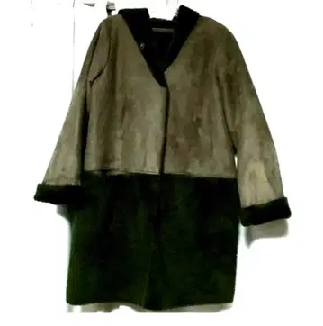 후드 부착 무스탕 코트 무릎 기장 WORLD