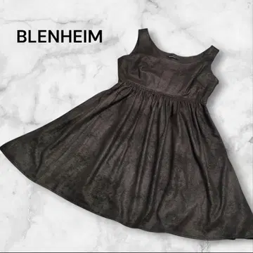 브렌헤임 스웨이드 느낌 페플럼 플레어 슬리브리스 뷔스티에 원피스