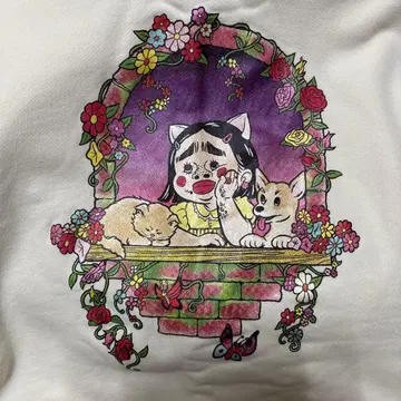 브리아나 기간테 후드티