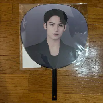 SEVENTEEN _NEW 부채 민규