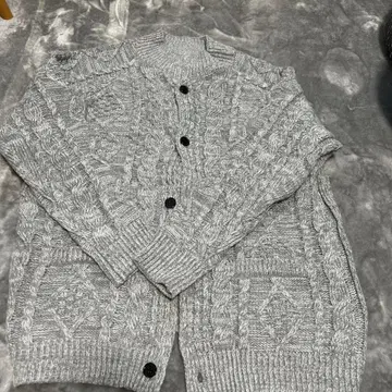 그레이 케이블 짜임 가디건 미사용 새상품