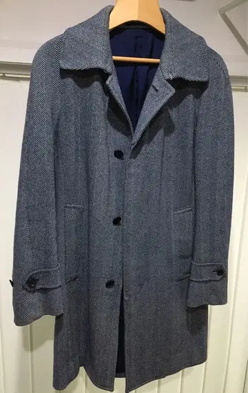 투모로우랜드 울 캐시미어 코트 소가죽 버클 포함