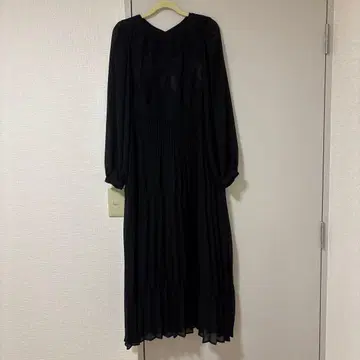 herlipto 1 Pleated Chiffon Lace Dress