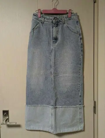 Discocat Denim Co. 라이트 블루 데님 내로우 스커트