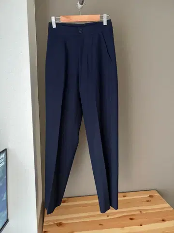 UNTITLED 네이비 플리츠 슬랙스 사이드 포켓 포함 일본제 울