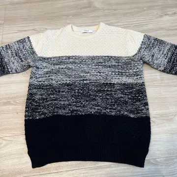 INHERIT 그라데이션 니트 스웨터 L 사이즈