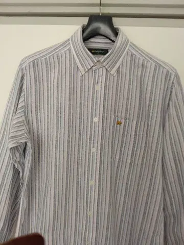 골든베어 긴팔 셔츠 M 사이즈.