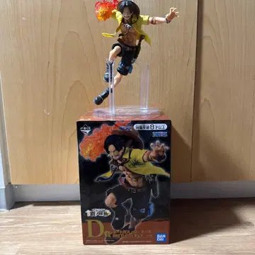 D 에이스 피규어 불꽃 이펙트 포함