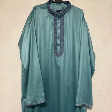 그린의 카라 부착 셔츠와 팬츠 세트