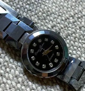 크리스찬 보누르 다이아몬드 손목시계