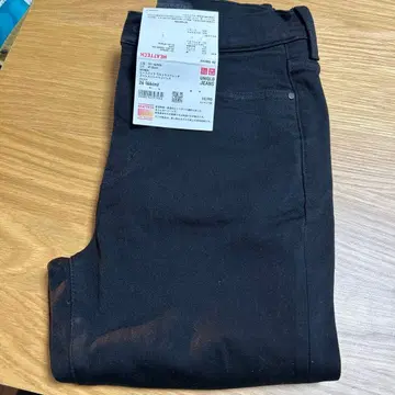 UNIQLO 히트텍 울트라 스트레치 슬림 스트레이트 청바지 26
