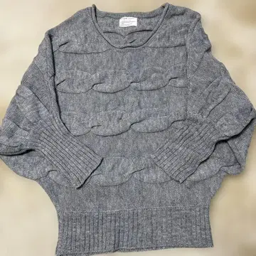 antiqua 그레이 물결 무늬 니트 스웨터