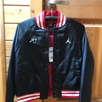 Jordan 바시티 자켓 M 사이즈 블랙/레드