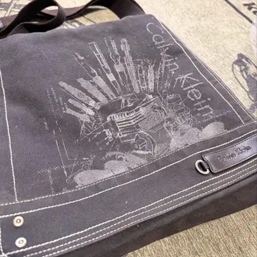 캘빈클라인 숄더백 블랙