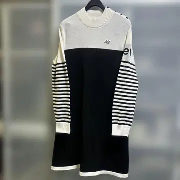 New Balance 스트라이프 하이넥 원피스