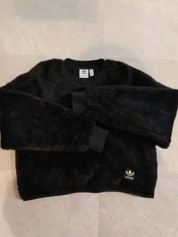 미사용 새상품 adidas 아디다스 블랙 플리스 보아 트레이닝복