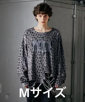 레오파드 무늬 M 사이즈 긴팔 티셔츠