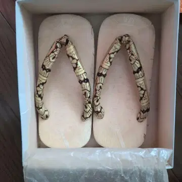 전통적인 조리 골드 컬러 오비 포함