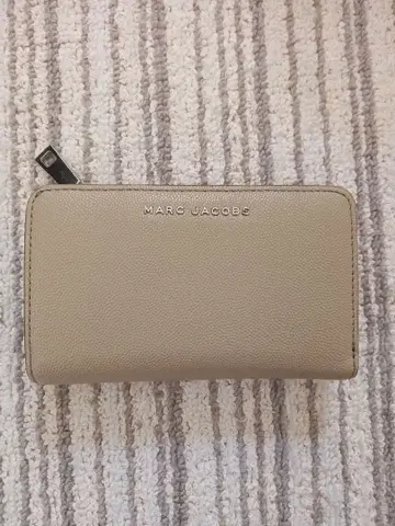 MARC JACOBS 접이식 지갑 베이지