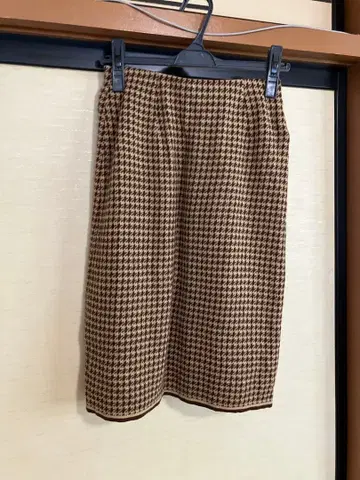 브라운 니트 타이트 스커트