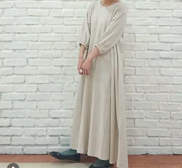 maarook 롱 원피스 백 버튼 포함