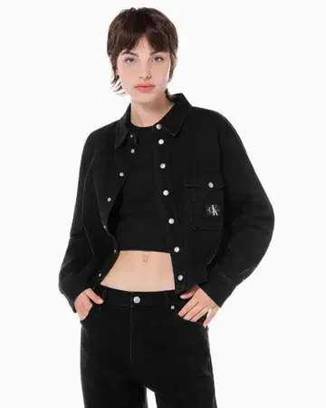 캘빈 클라인 블랙 크롭 자켓