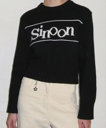 sinoon ( 시누운 ) 크롭 니트 블랙