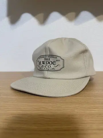 THE H.W.DOG&CO 트래커 캡