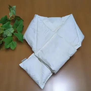 토요케모 HARUO DOWN 화이트 다운 머플러