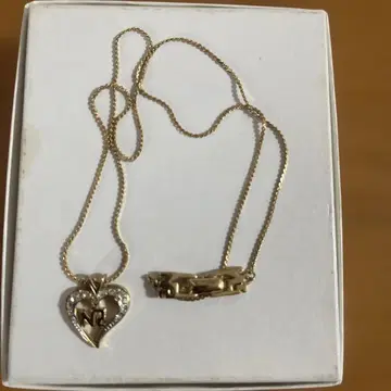 하트형 스톤 부착 목걸이