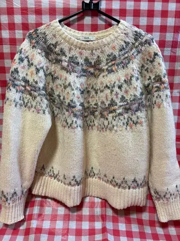 어스 뮤직&에코로 스웨터