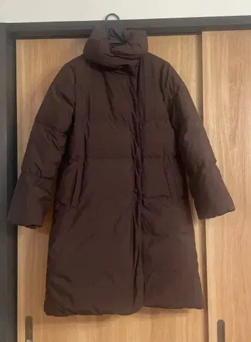 띠어리 브라운 롱 기장 다운 자켓