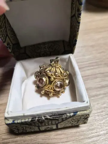 빈티지 골드 컬러 펜던트 탑 참