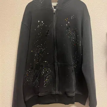 G.E.E.K RHINESTONE DAMAGED ZIPPED HOODIE