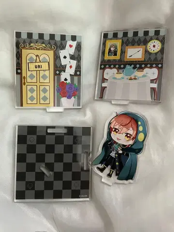 카라피치 아크릴 스탠드 우리