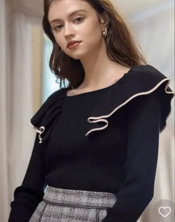 Noela 2WAY 칼라 프릴 니트