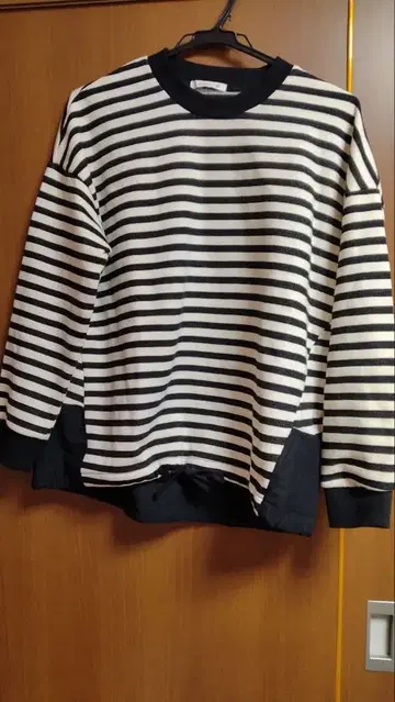 보더 티셔츠 화이트 블랙