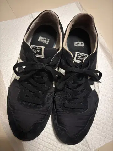 오니츠카타이거 스니커즈