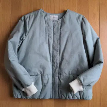 샐리 스콧 다운 자켓 노카라