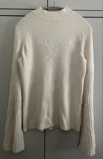 [ JUNOAH ] 플레어 슬리브 뷔스티에 니트