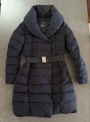 TATRAS 블랙 다운 자켓 벨트 포함