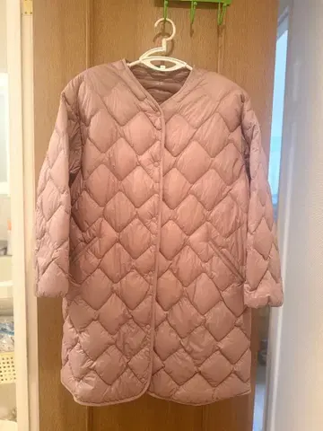 유니클로 울트라 라이트 다운 XXL 베이지