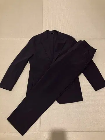 유니클로 띠어리 셋업 블랙 S