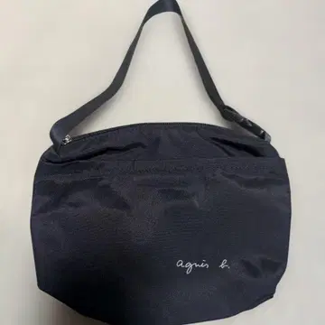 agnis b. 블랙 숄더백