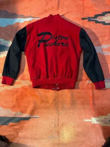 바시티 자켓 빨검 구제 의류 빅 사이즈 가격 인하 가능