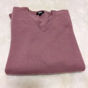 유니클로 캐시미어 100% 스웨터 L 사이즈