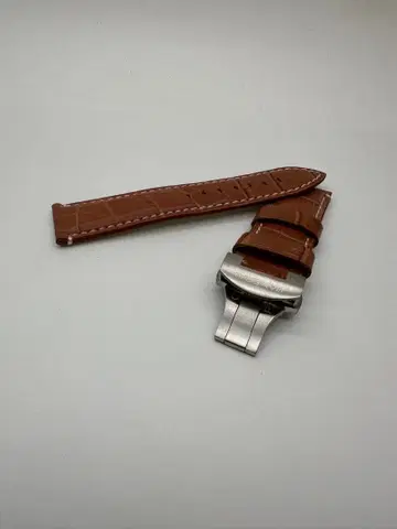 D 버클 22mm 사용 브라운 가죽 화이트 스티치 벨트