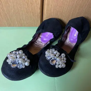 [ M 사이즈 ] 블랙 펄 장식 플랫슈즈