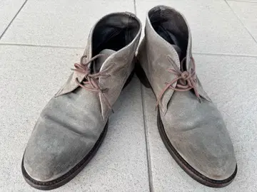 VERO CUOIO 그레이 스웨이드 처카 부츠